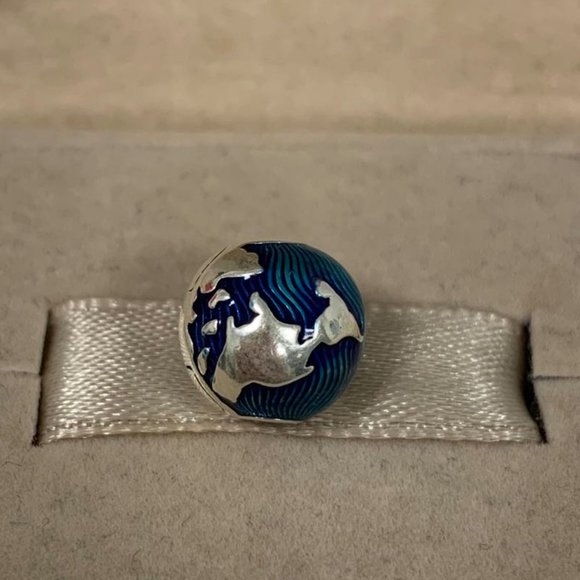 Pandora Blue Globe Clip Charm - Picture 3 of 5